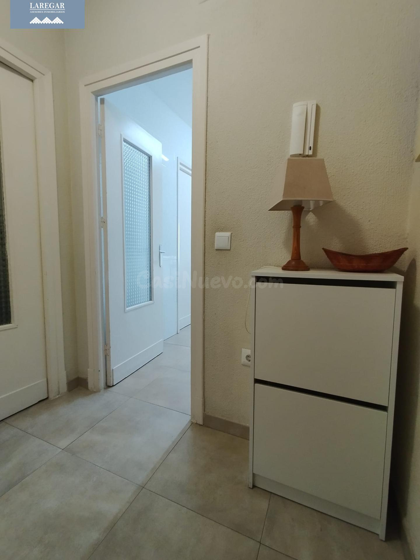 PISO AMUEBLADO 4 DORMITORIOS 1BAÑO 1 ASEO SIN ASCENSOR ZONA  - foto 4