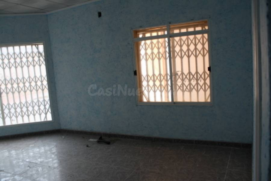 ¡¡ BAJADA DE PRECIO !! Local comercial en Orihuela zona Cole - foto 3