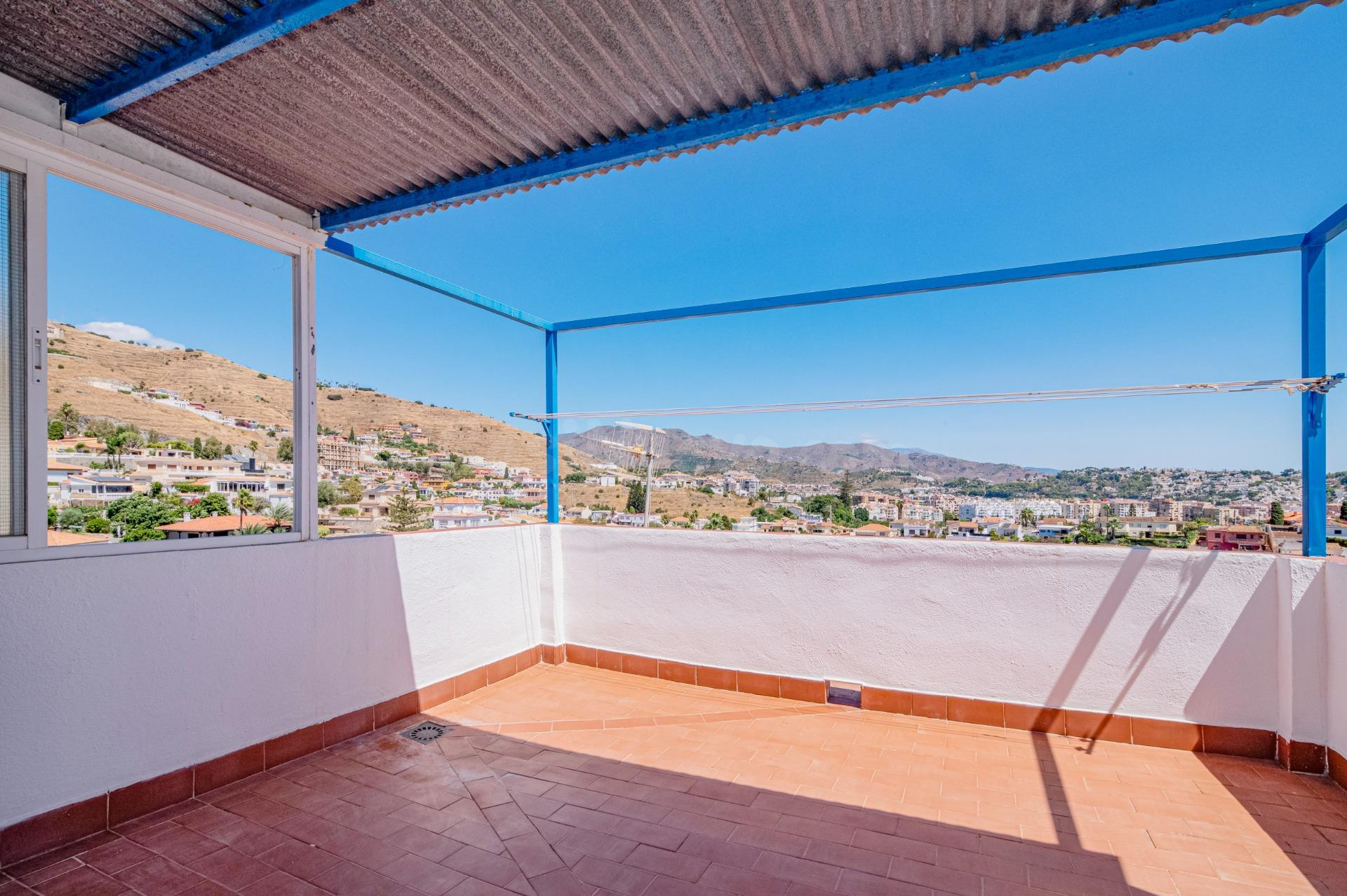 Vivienda de 3 dormitorios en el conocido barrio de Los Marin - foto 3