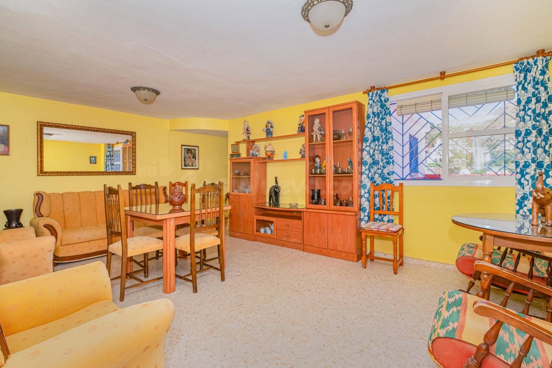 Vivienda de 3 dormitorios en el conocido barrio de Los Marin - foto 4
