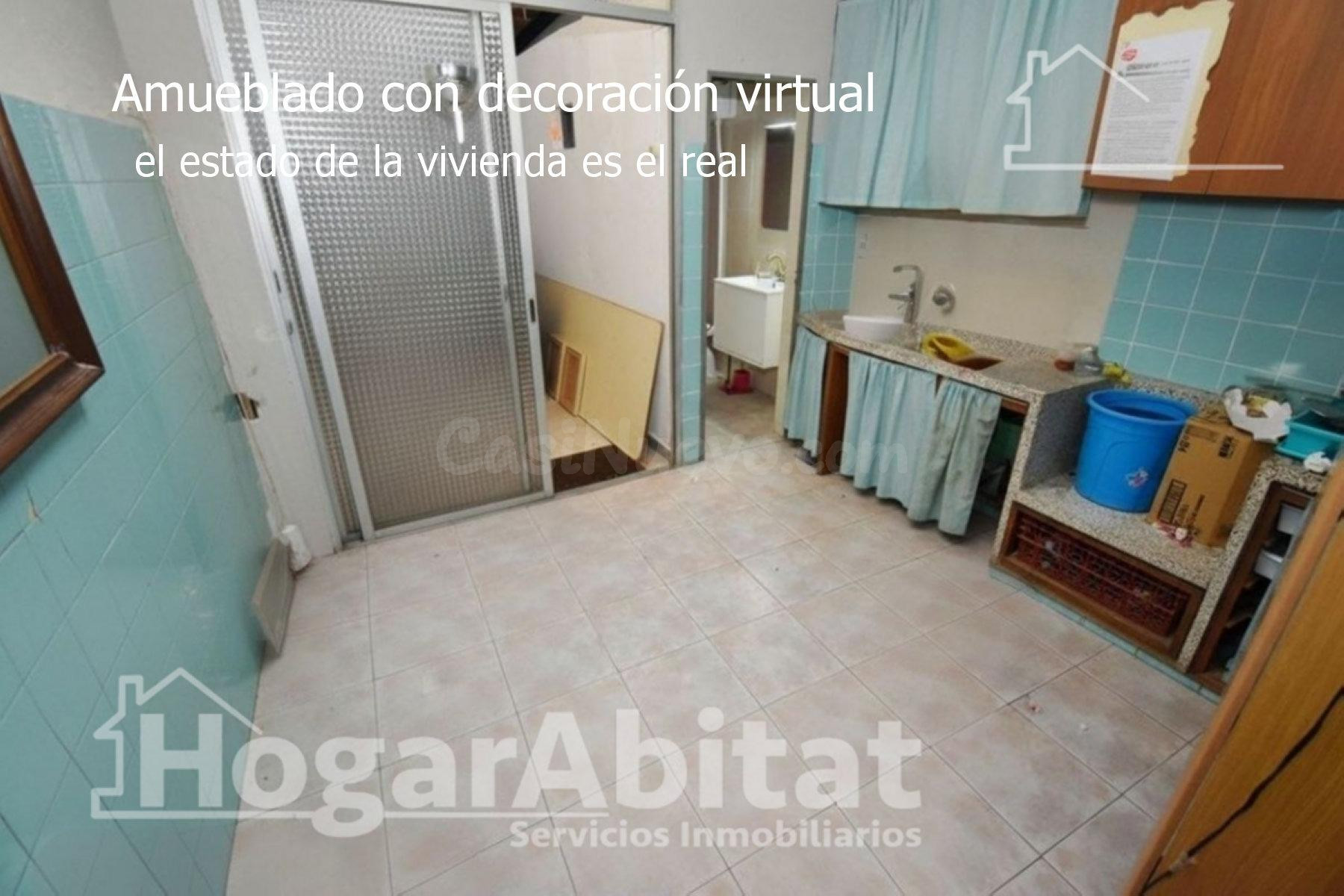 ¡OPORTUNIDAD DE INVERSIÓN! CASA CON BALCÓN Y PATIO EN EL CEN - foto 4