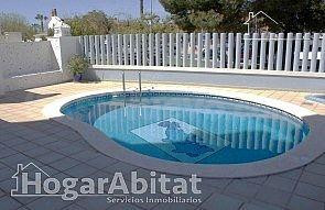 BONITO Y EXTERIOR EN URBANIZACIÓN CON GARAJE Y PISCINA