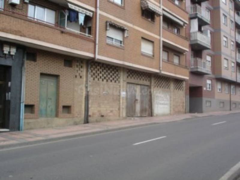 Garaje 11m² en venta - Valencia De  Don Juan