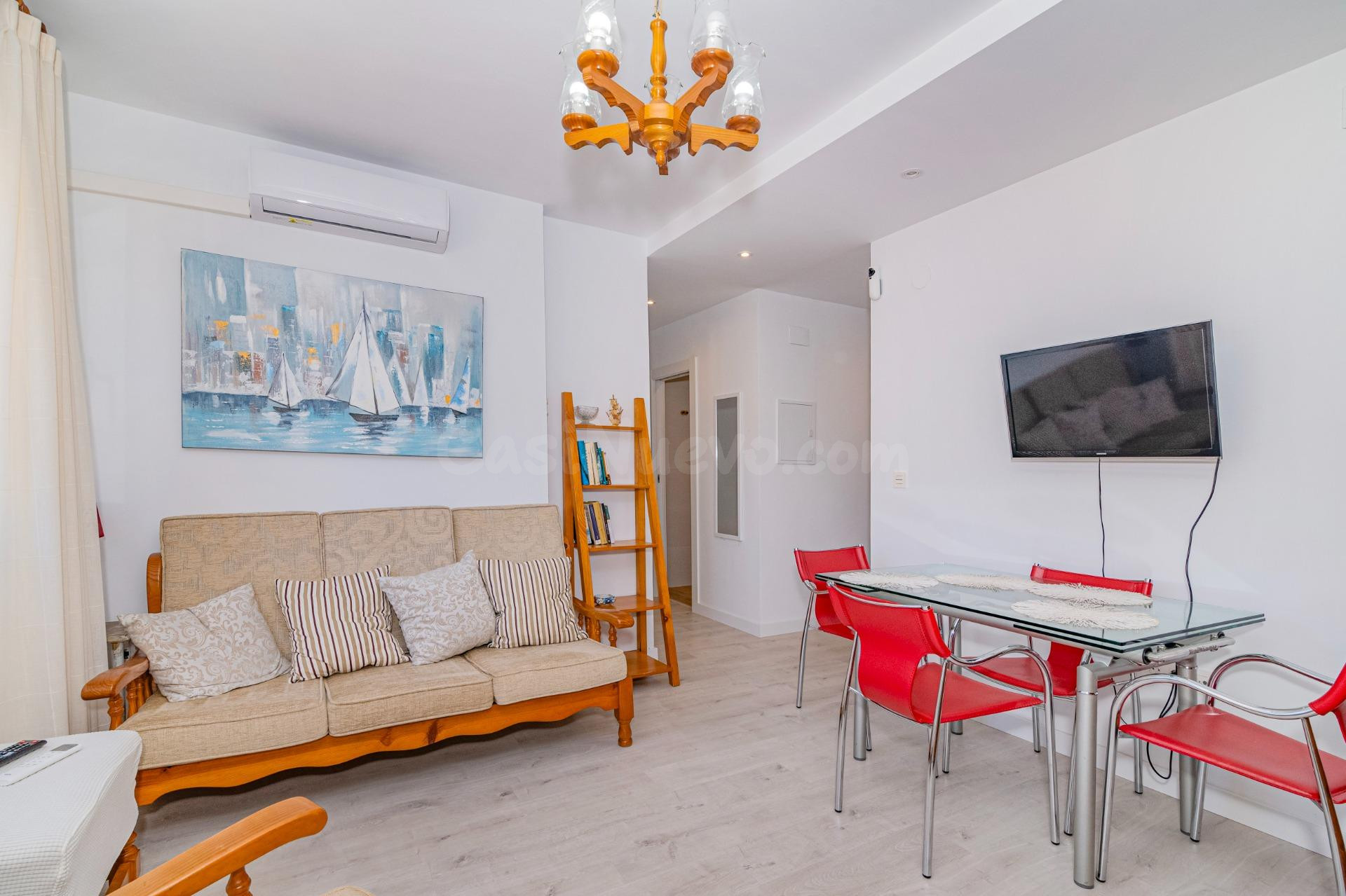 Apartamento con 2 dormitorios al lado de la playa San Cristó - foto 3