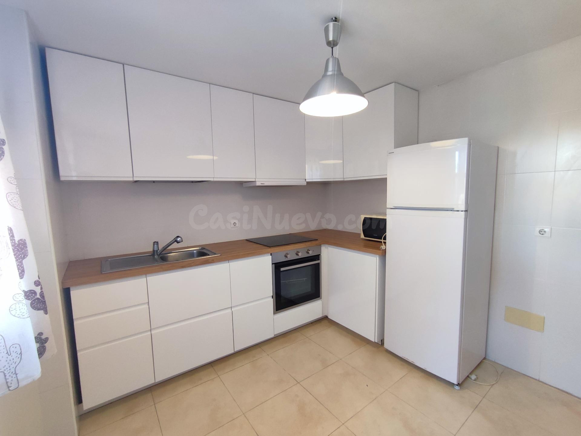 Apartamento amueblado con garaje, trastero y ascensor en El  - foto 4