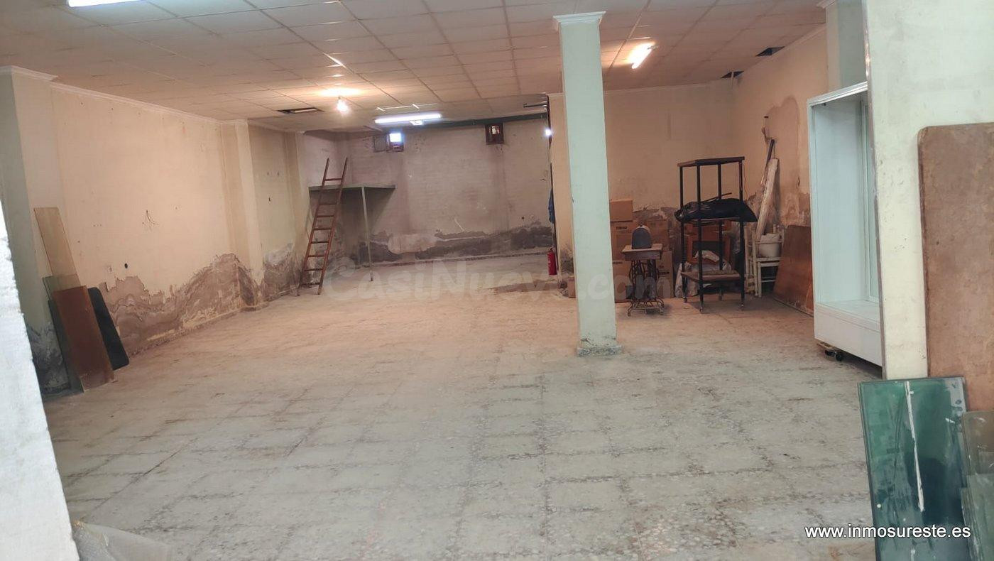Local comercial a la venta en Orihuela, cerca de la Plaza de - foto 4