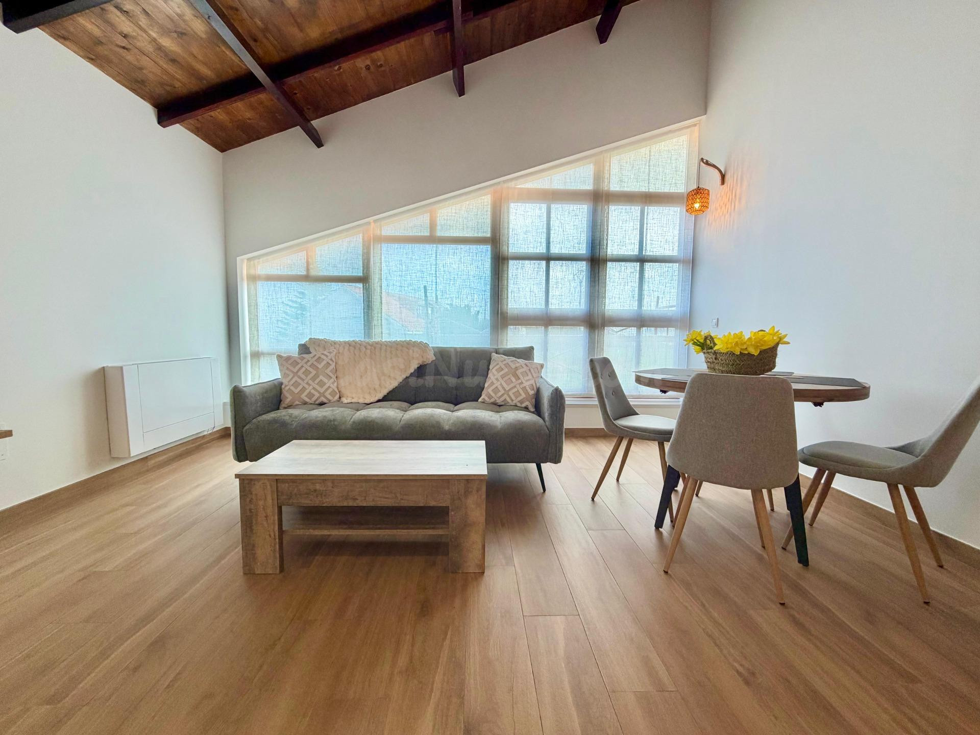 Apartamento en casa de piedra con jardín y WiFi, para el cur - foto 2