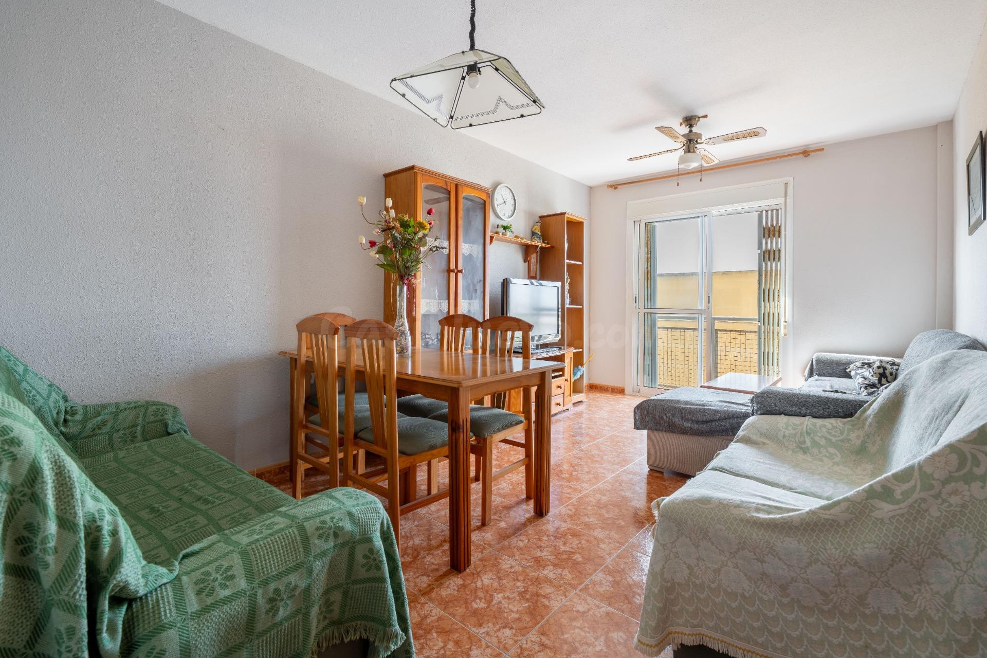 Venta de vivienda de V.P.O. en Las Marinas