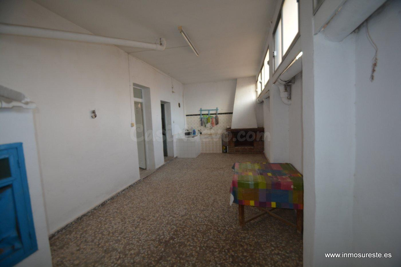 ¡¡ MAGNÍFICA VIVIENDA !! Casa en la pedanía de Molins, Orihuela, distribuida en dos plantas y dos parcelas de terreno. - foto 5
