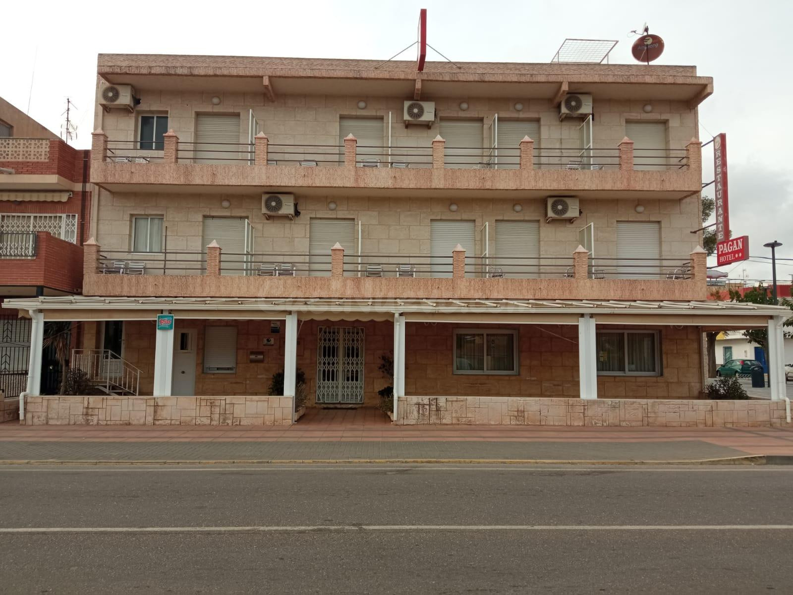 HOTEL EN VENTA EN LOS NAREJOS - foto 2