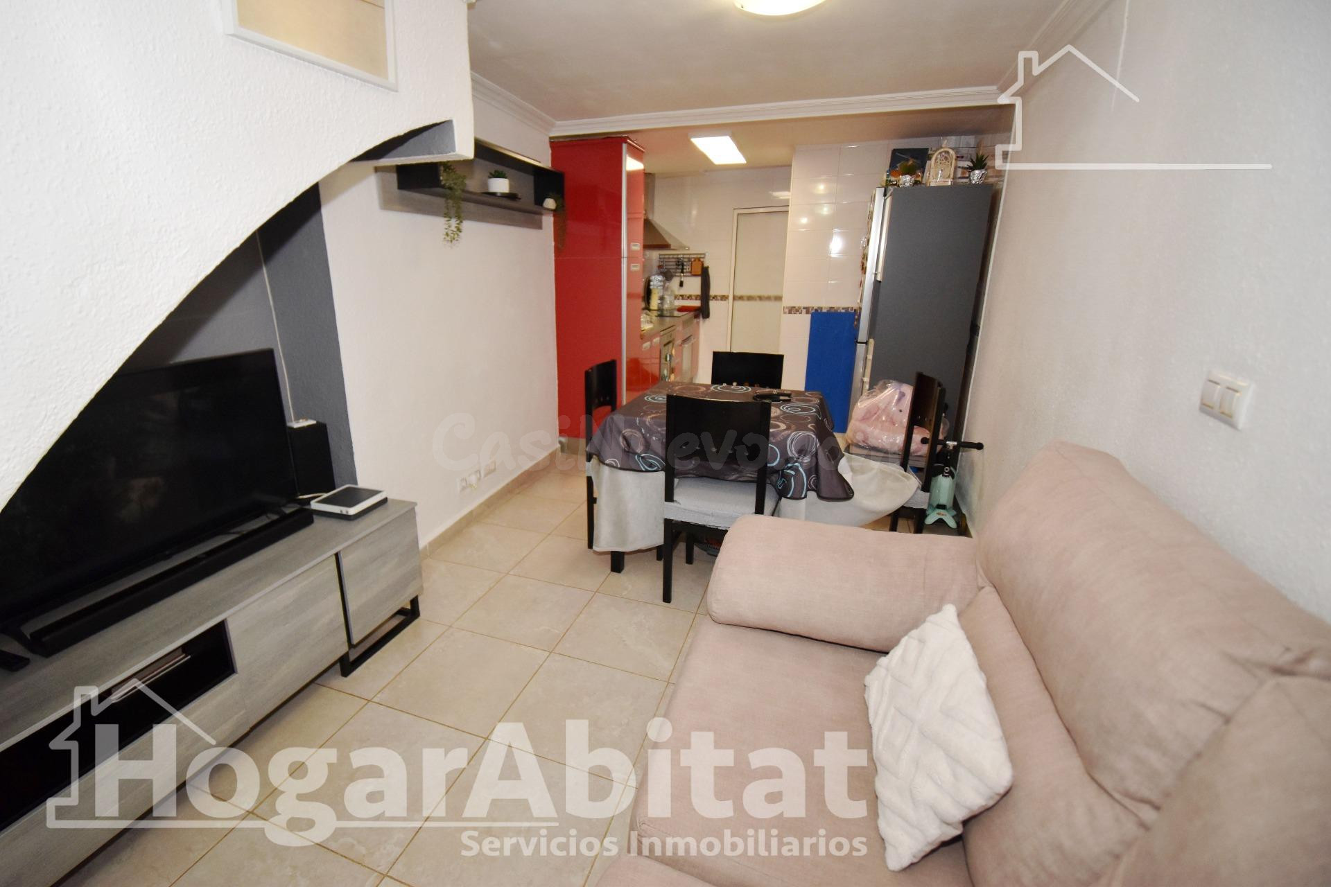 ¡CASCO HISTÓRICO! MAGNÍFICA CASA CON TERRAZA Y BALCÓN - foto 3