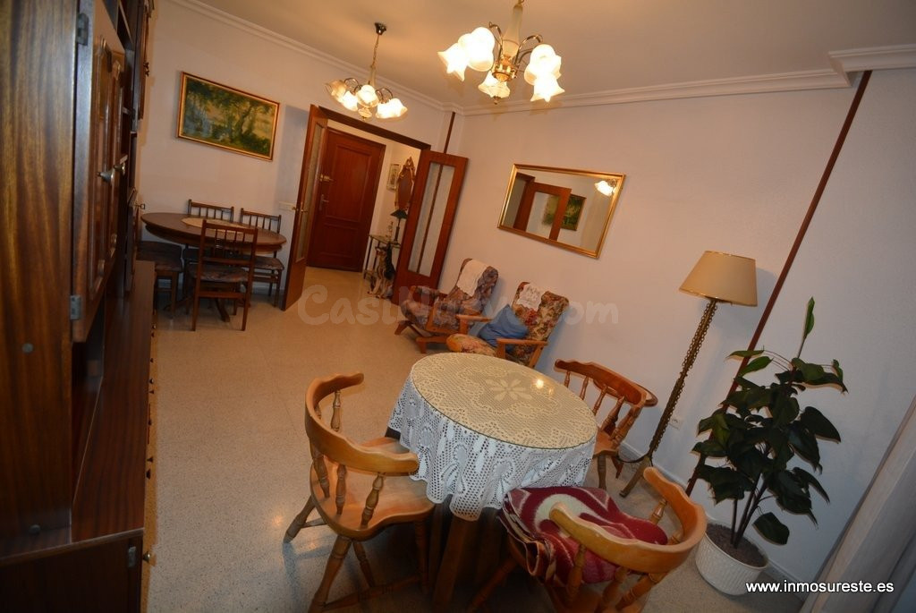 ¡¡ PRECIO REBAJADO !! Piso en el centro de Orihuela. Viviend - foto 3