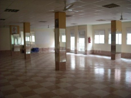 Local comercial 353m² en venta - Caravaca - foto 3