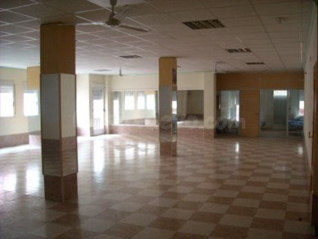 Local comercial 353m² en venta - Caravaca - foto 4