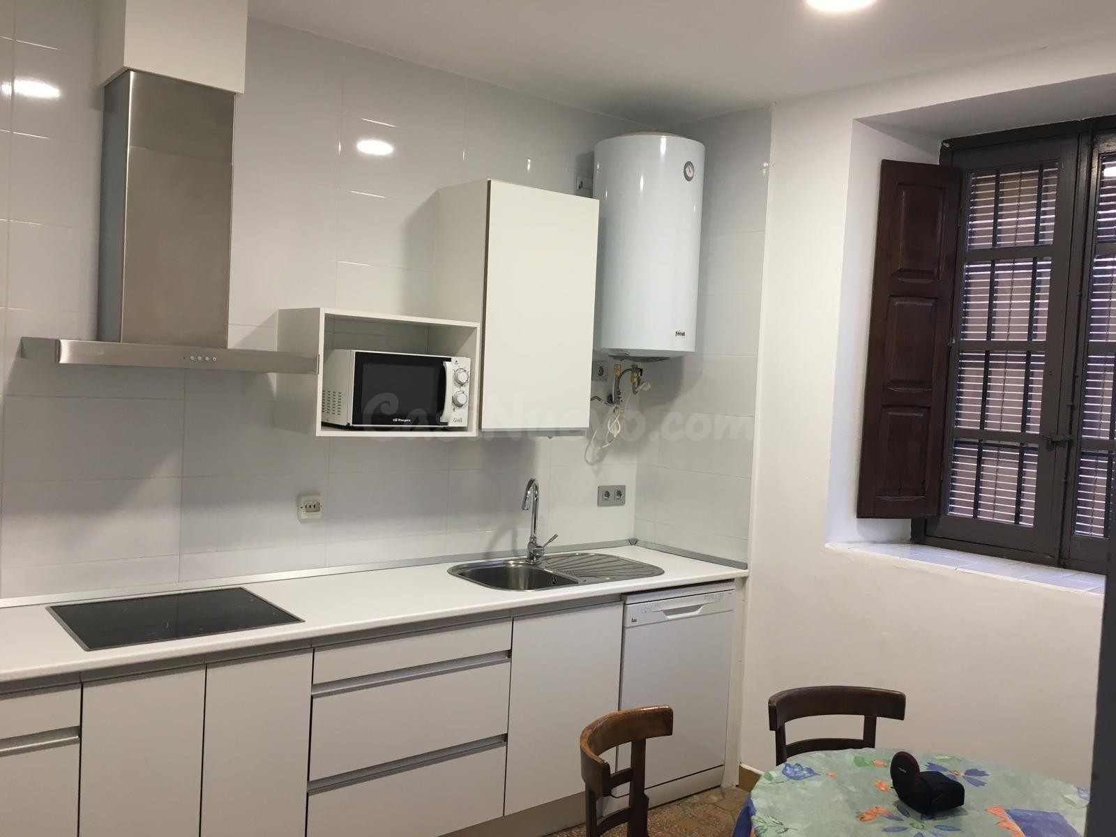 SE VENDE CASA EN FRESNO DE LA VEGA, COCINA, SALÓN, 2 HAB., B - foto 2