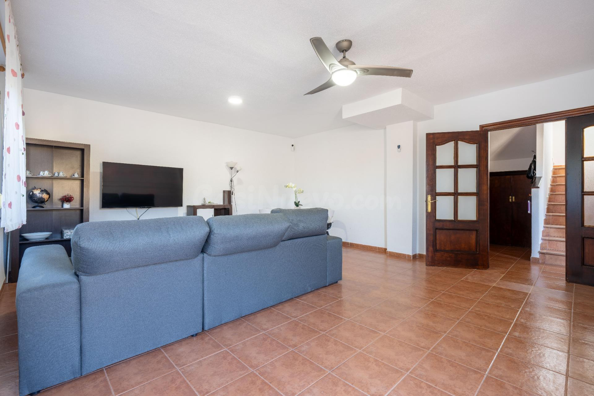 LISTA PARA ENTRAR A VIVIR !!! Amplia vivienda luminosa con 4 - foto 5
