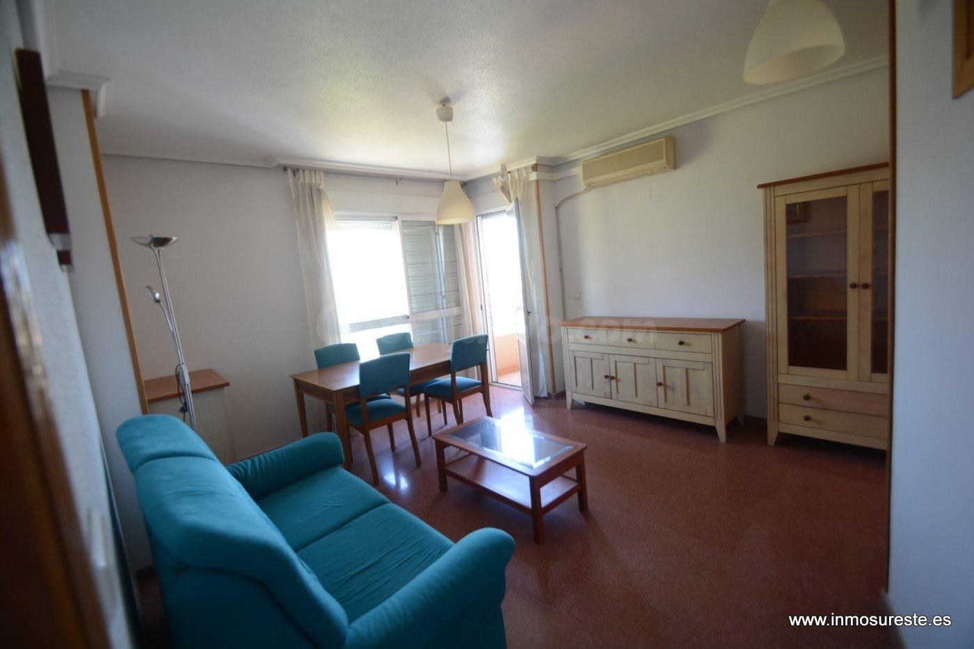 Encantador piso en venta en el centro de Orihuela, frente a  - foto 3