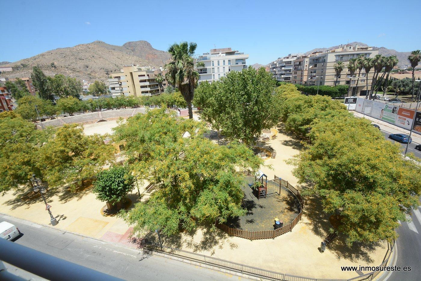 Encantador piso en venta en el centro de Orihuela, frente a  - foto 5