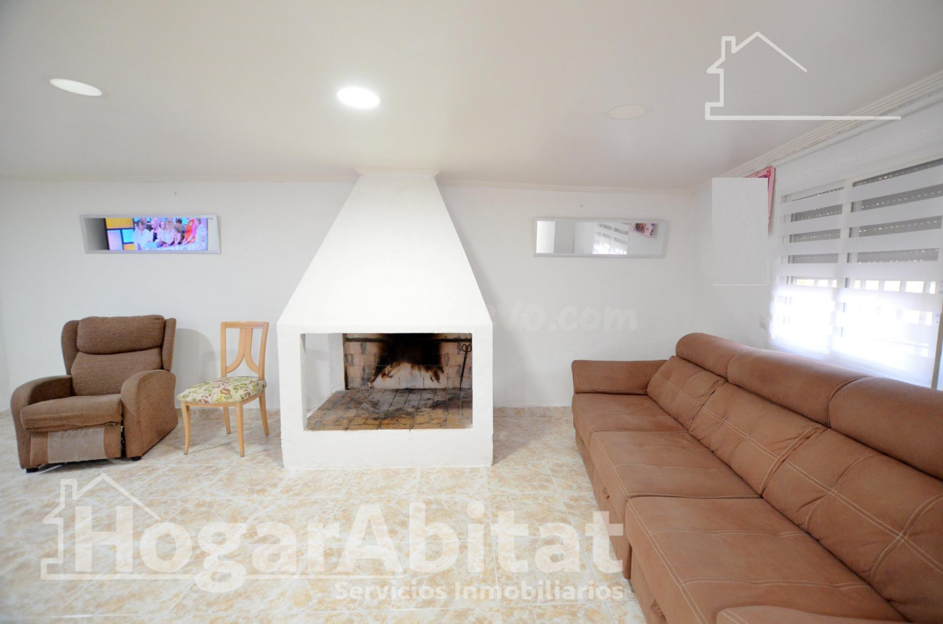 ¡OPORTUNIDADA! CASA CON DOS VIVIENDAS Y TERRAZA - foto 5