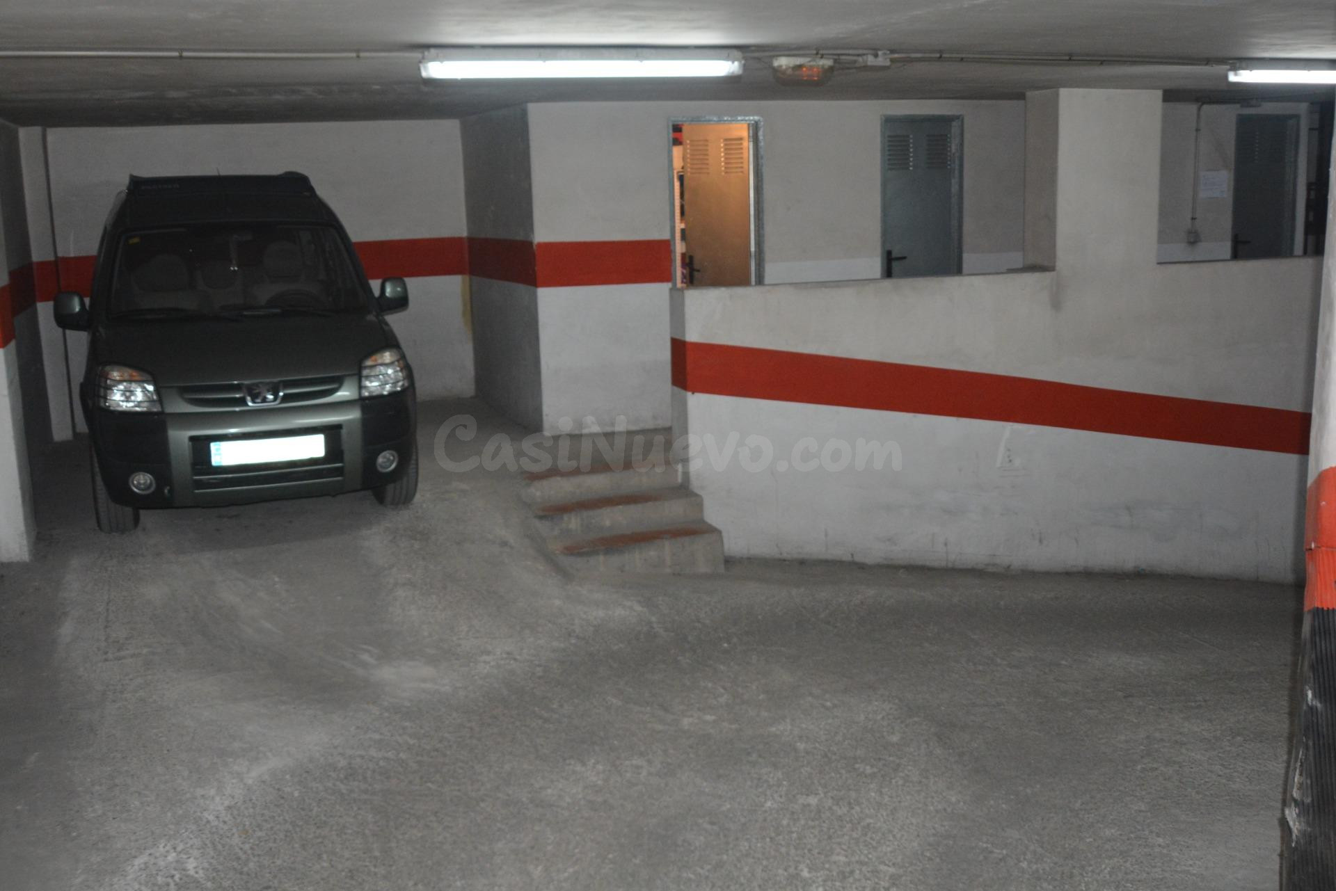 ¡Novedad! Plaza de garaje y trastero en Orihuela, zona Avda.