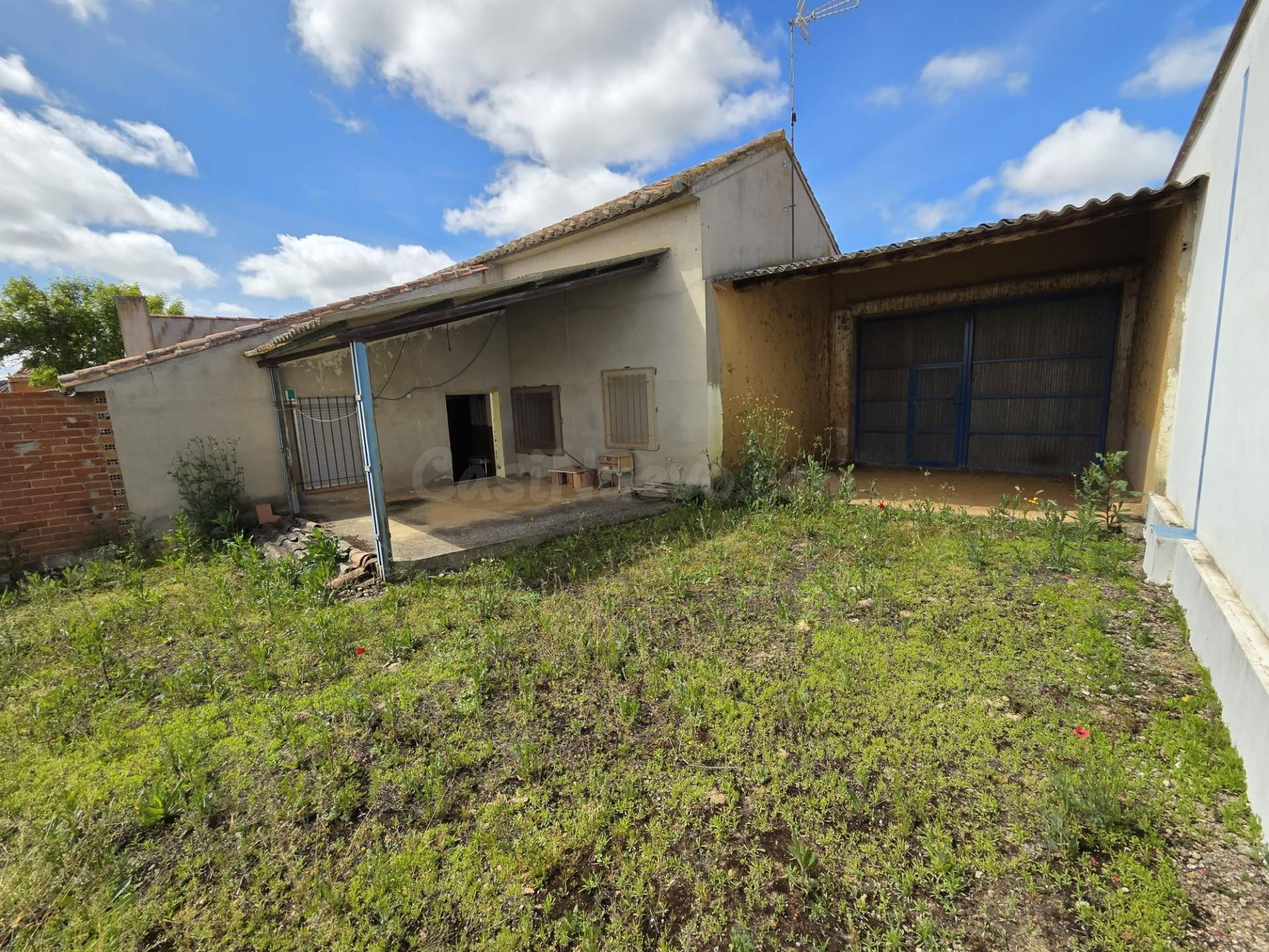 SE VENDE CASA EN VILALBA DE LA LOMA, DOS PLANTAS, COCINA, SA - foto 5