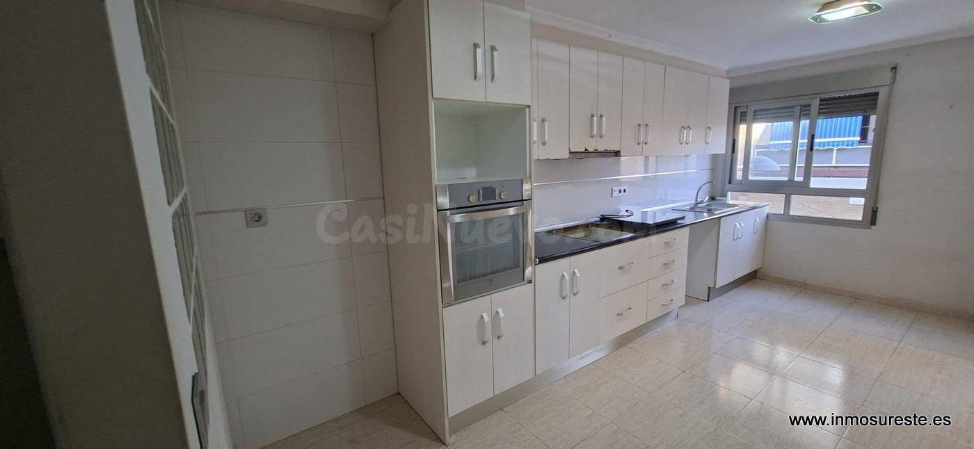 Alquiler de piso en Orihuela, zona centro, junto al nuevo Su - foto 3