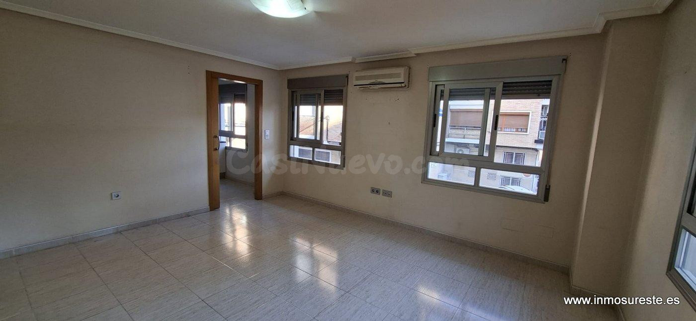 Alquiler de piso en Orihuela, zona centro, junto al nuevo Su - foto 4