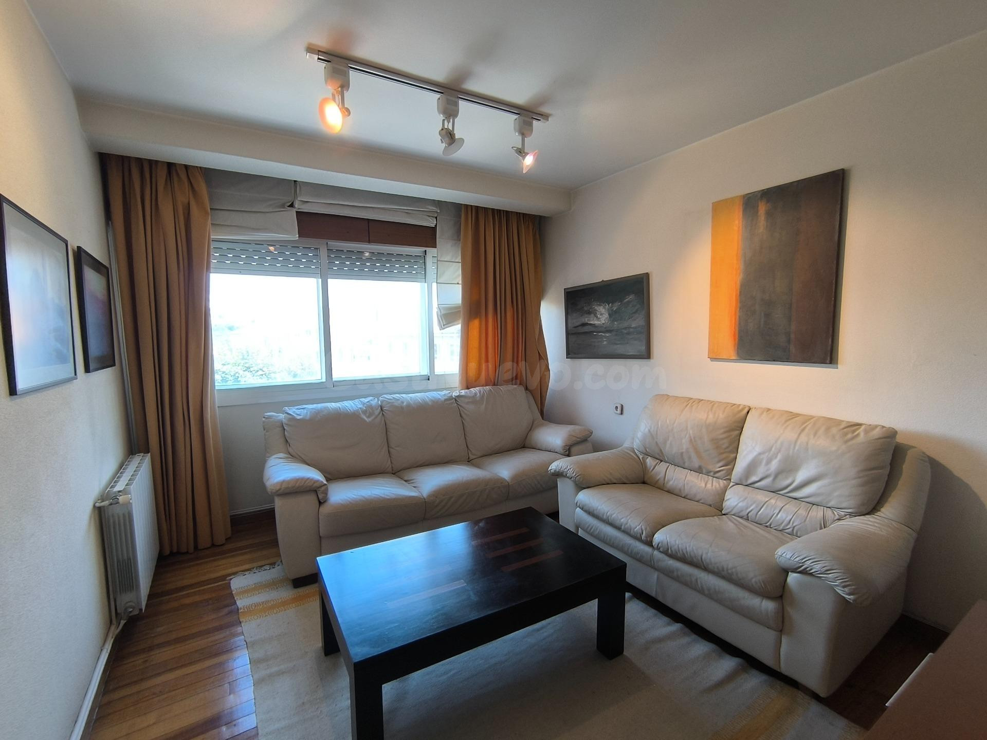 PISO DE 4 DORMITORIOS CENTRICO EN SANTIAGO