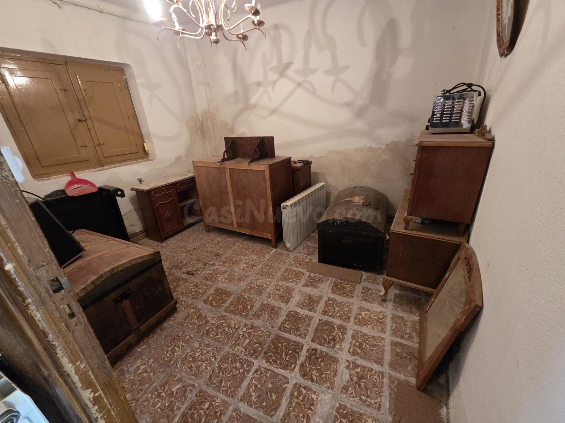 SE VENDE CASA EN GORDONCILLO DE DOS PLANTAS, PARA REFORMAR,  - foto 4