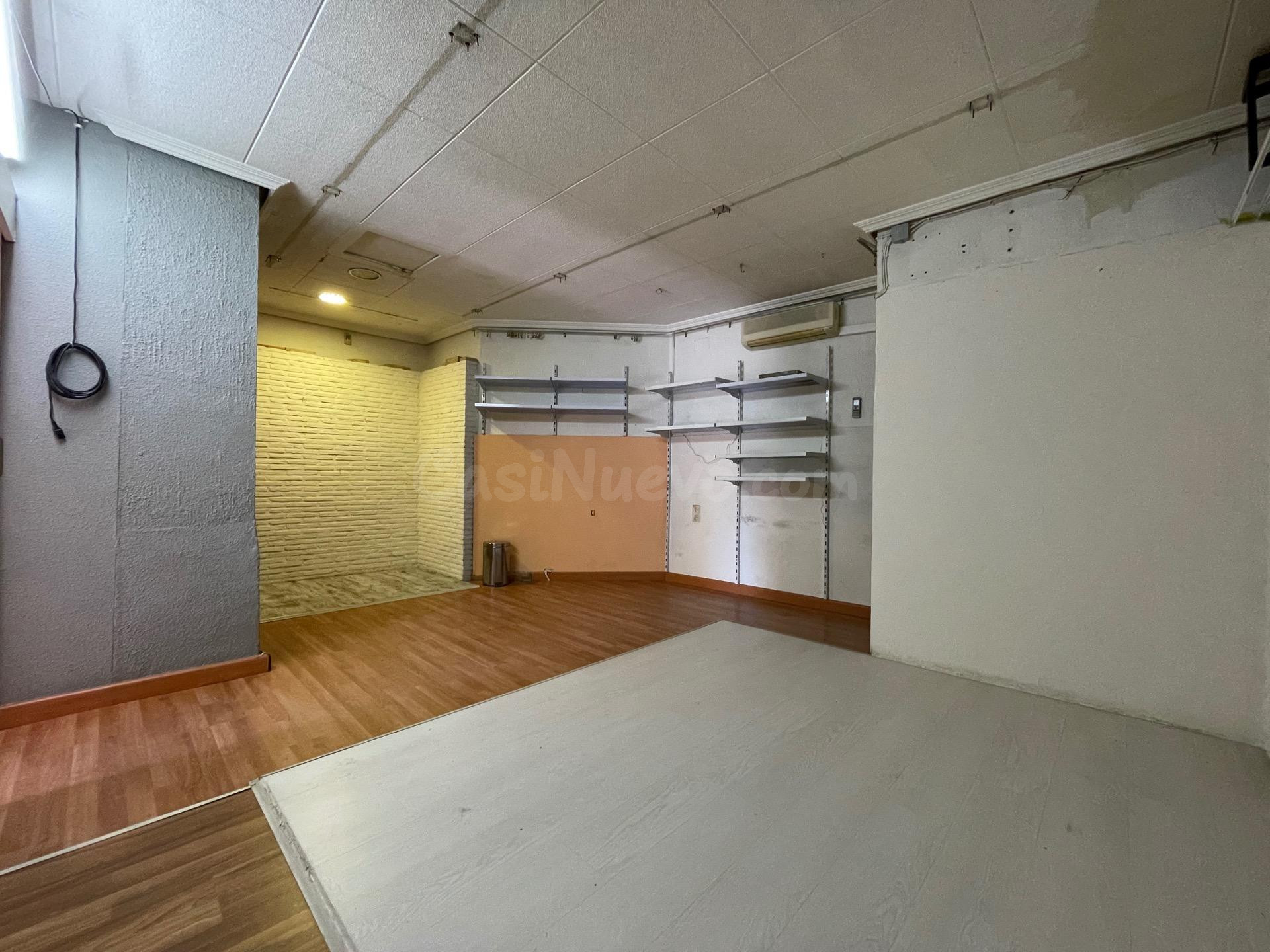 Local comercial 70m² en alquiler - Zona centro - foto 5