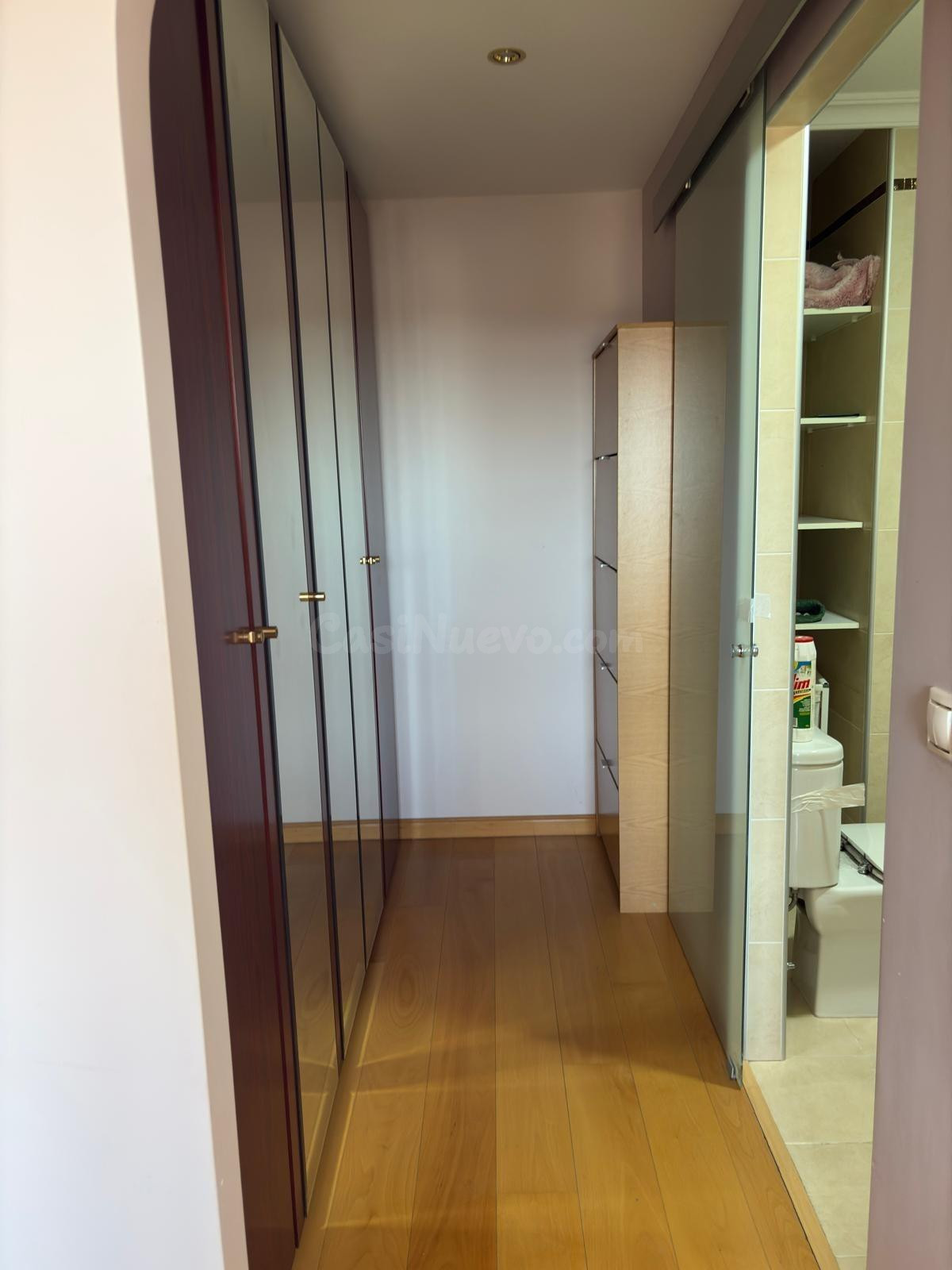 SE VENDE APARTAMENTO SEMINUEVO, 86 M2, COCINA AMUEBLADA, 2 H - foto 2