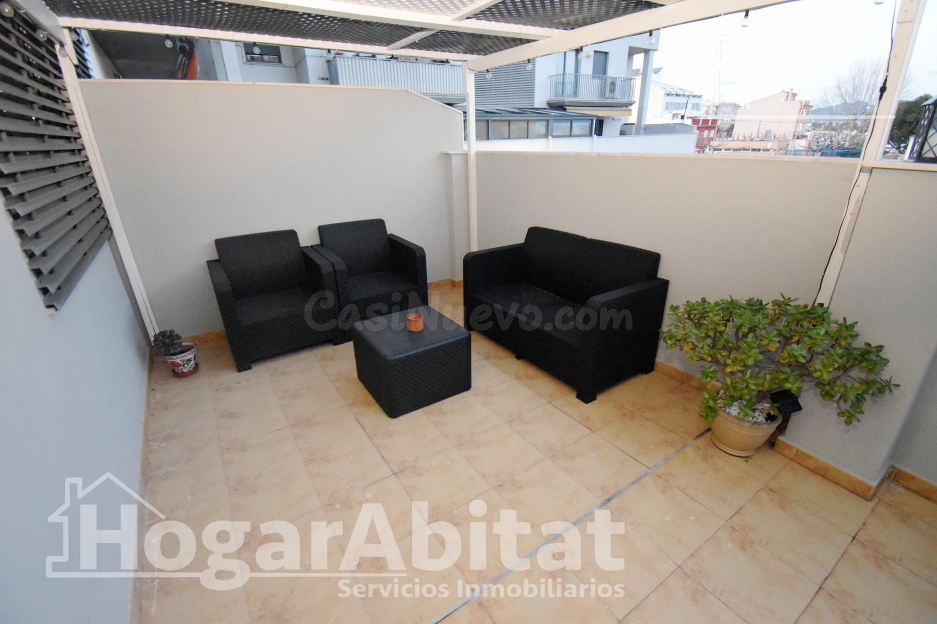 AMPLIO CON DOS TERRAZAS, PISCINA Y GARAJE - foto 4