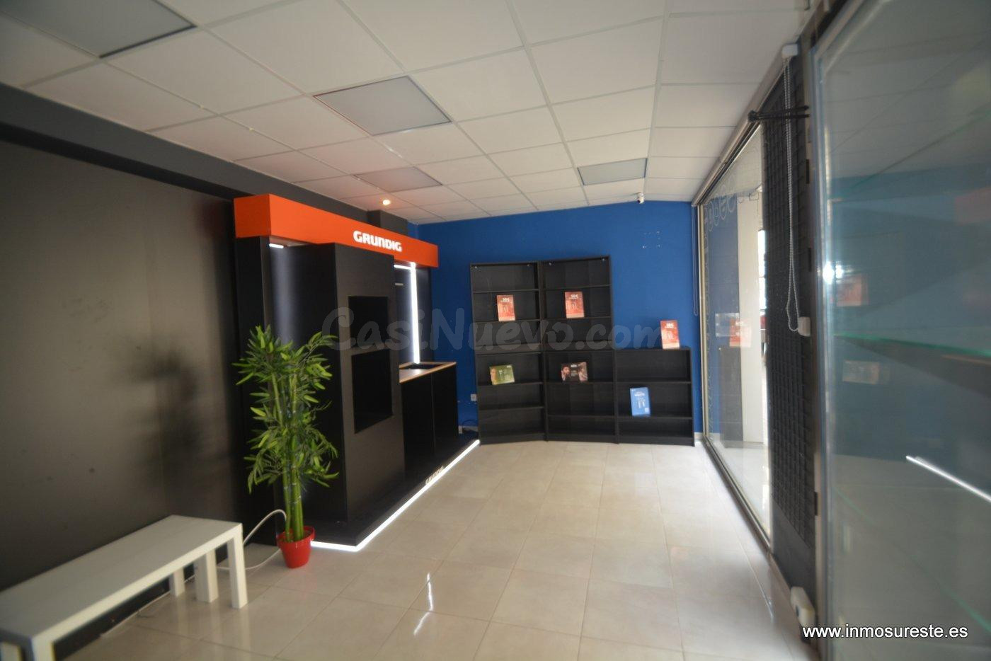 Local comercial a la venta en el centro de Orihuela, con 113 - foto 3