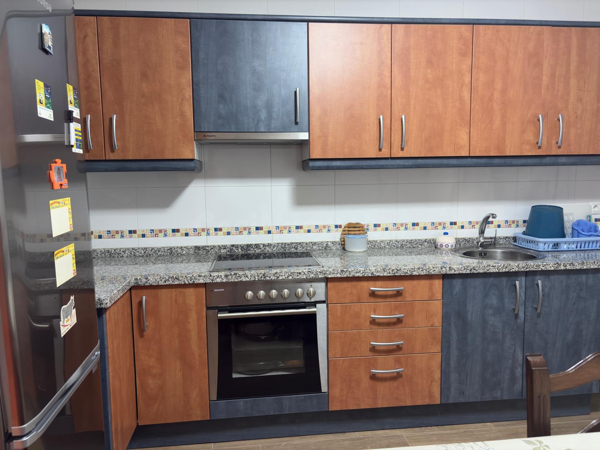 SE VENDE PISO SEMINUEVO, COCINA AMUEBLADA, 4 HAB., 2 BÑOS, S - foto 5
