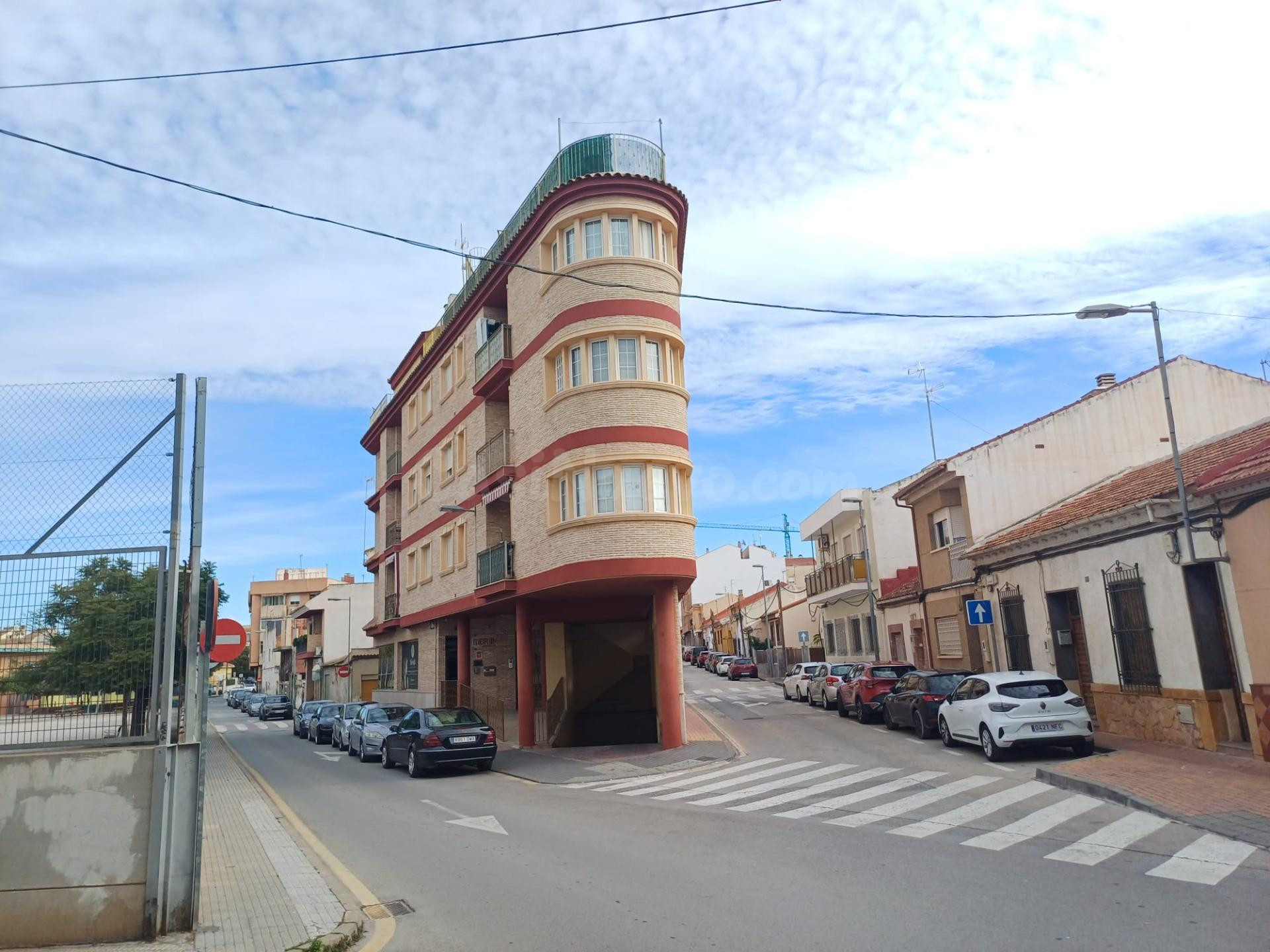Alquiler con opción a compra bajo con excelente iluminación  - foto 4