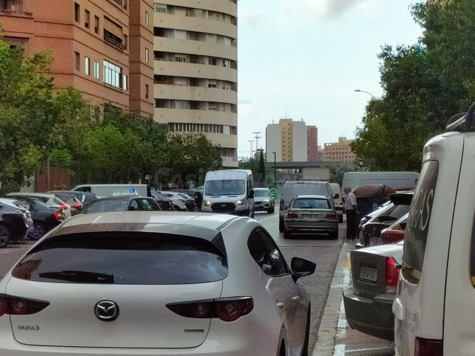 MAGNÍFICO LOCAL DE 375 M2 EN PATRAIX JUNTO A TRÁFICO - foto 3