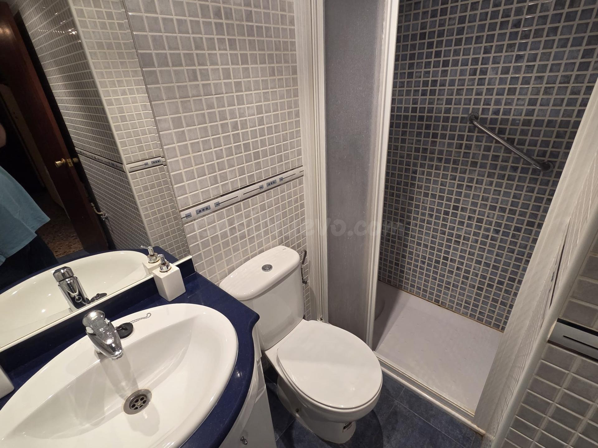 SE VENDE PISO DE 123 M2 EN VALENCIA DE DON JUAN (LEÓN), 1º S - foto 5