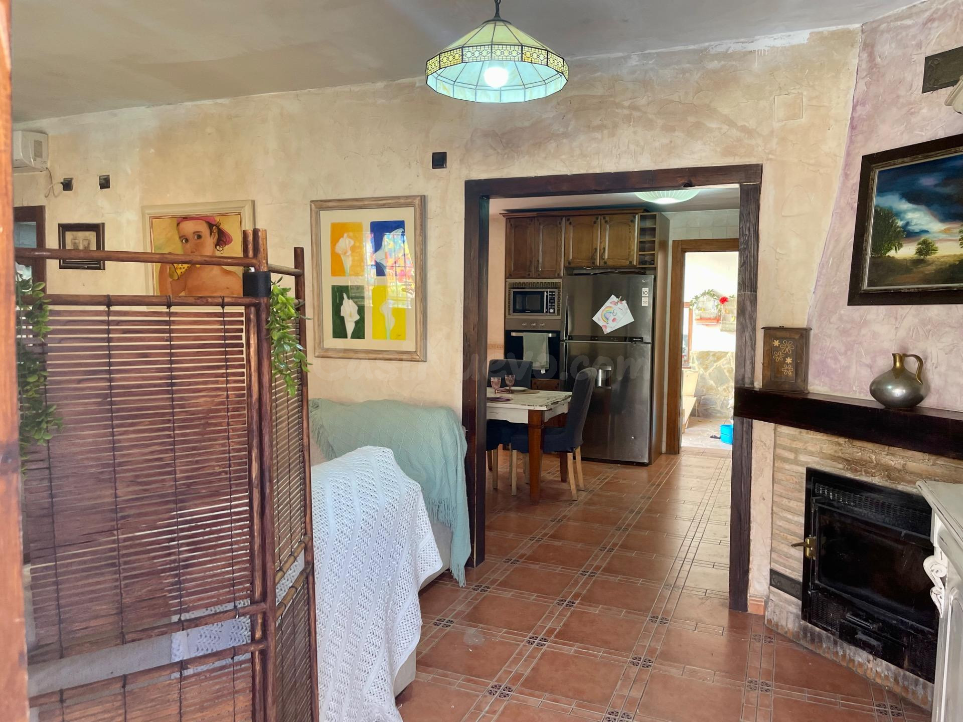 CASA REFORMADA CON PATIO Y TERRAZA - foto 3