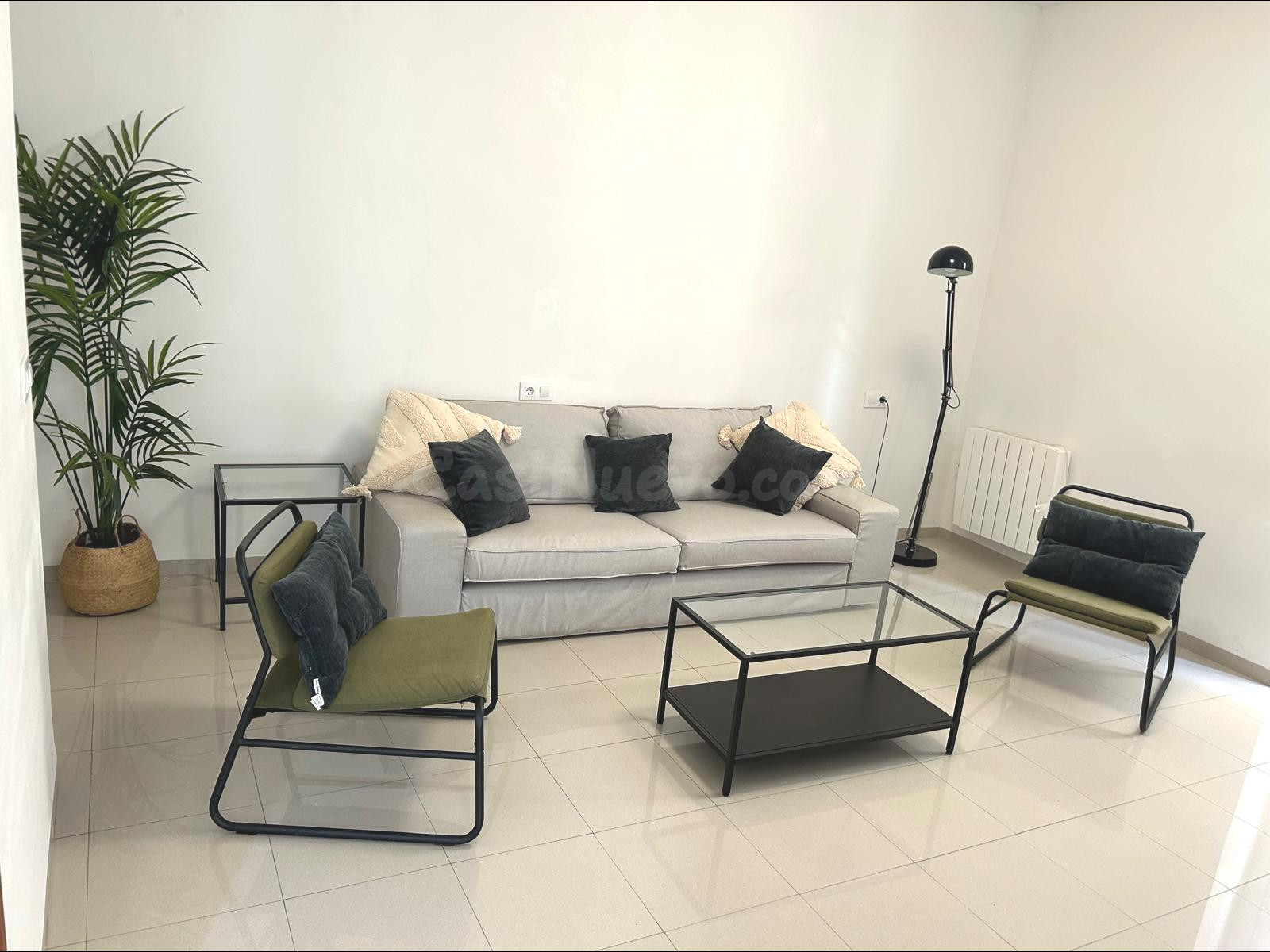 ALQUILER DE VIVIENDA DE 4 habitaciones JUNTO AL AYUNTAMIENTO - foto 3