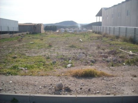 Terreno industrial 1154m² en venta - Calasparra