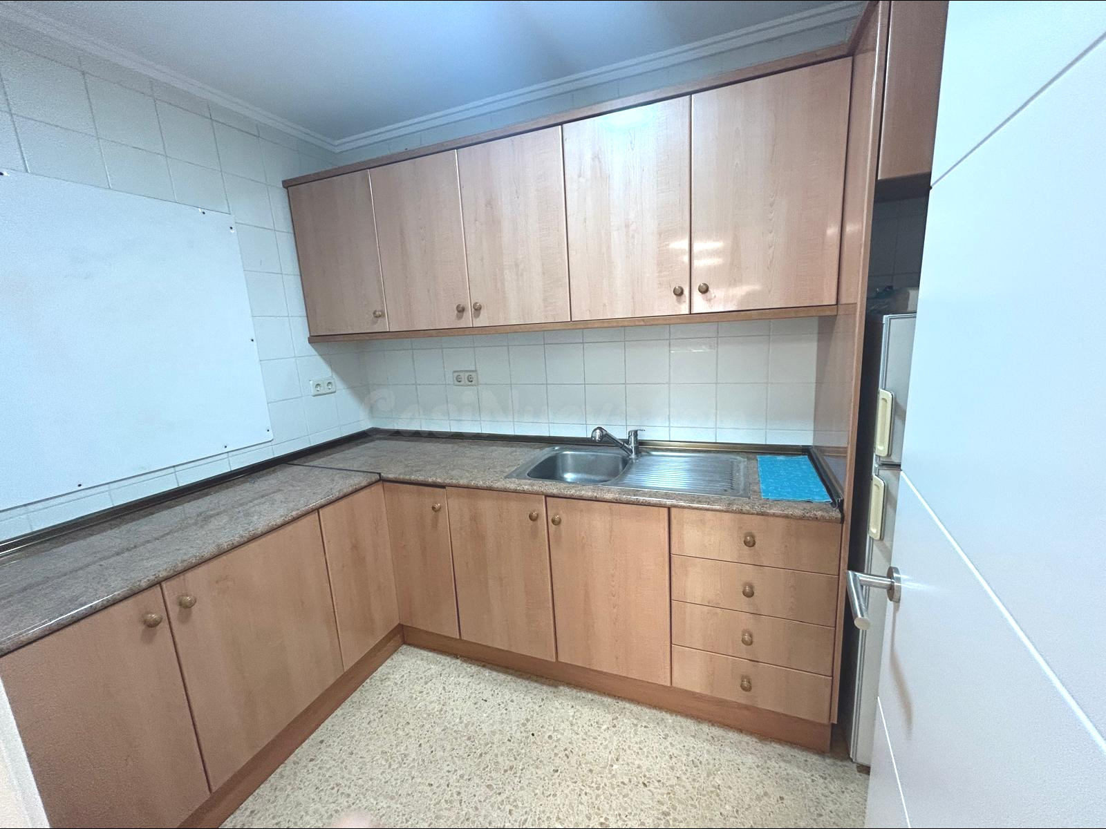 Magnifica oficina compuesta de 3 estancias y dos baños uno a