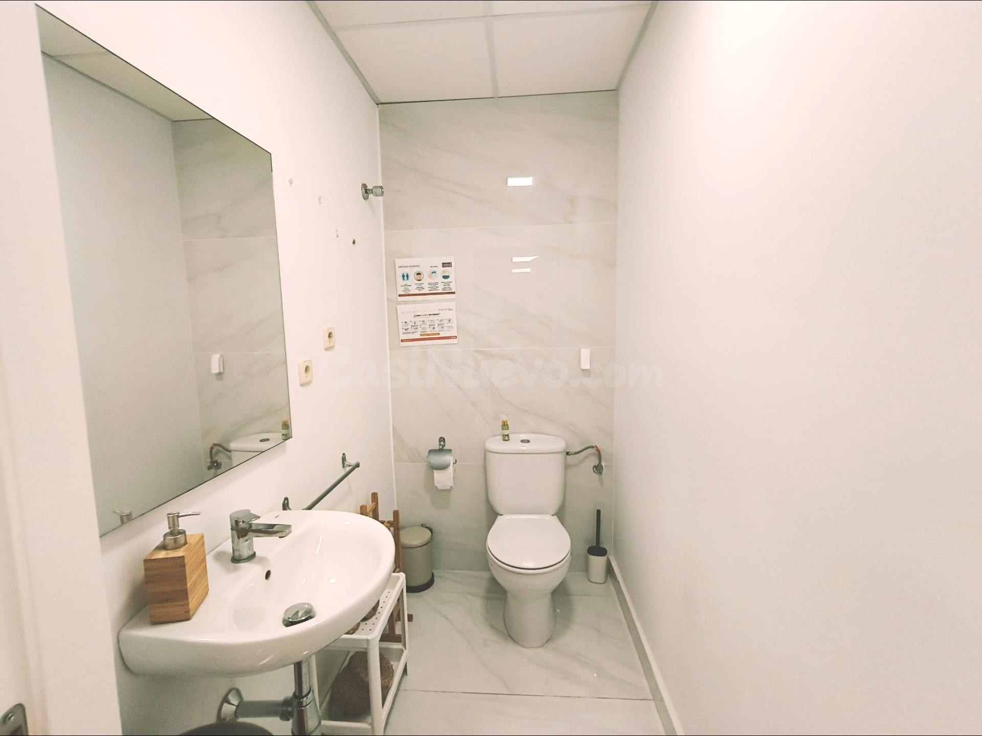 Magnifica oficina compuesta de 3 estancias y dos baños uno a - foto 4