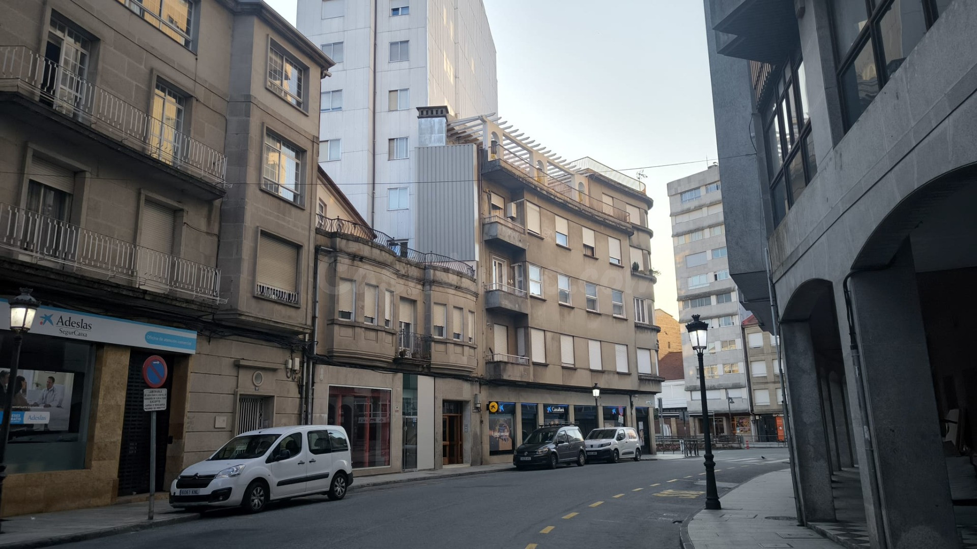 LOCAL COMERCIAL EN ALQUILER - foto 2