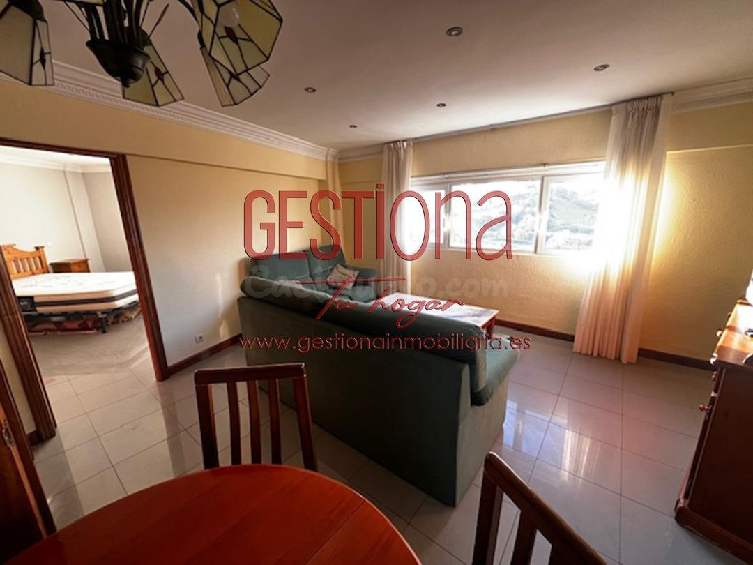 Apartamento en el icónico Edificio La Torre de Laredo - foto 4