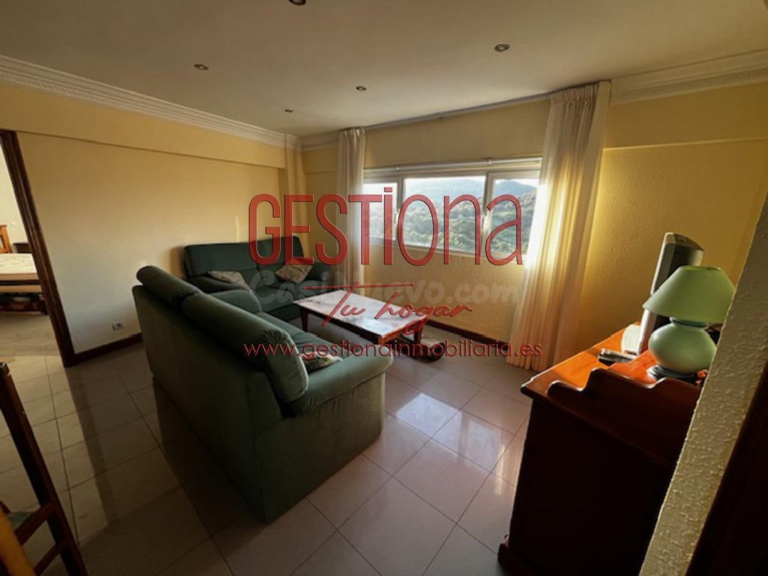 Apartamento en el icónico Edificio La Torre de Laredo - foto 5