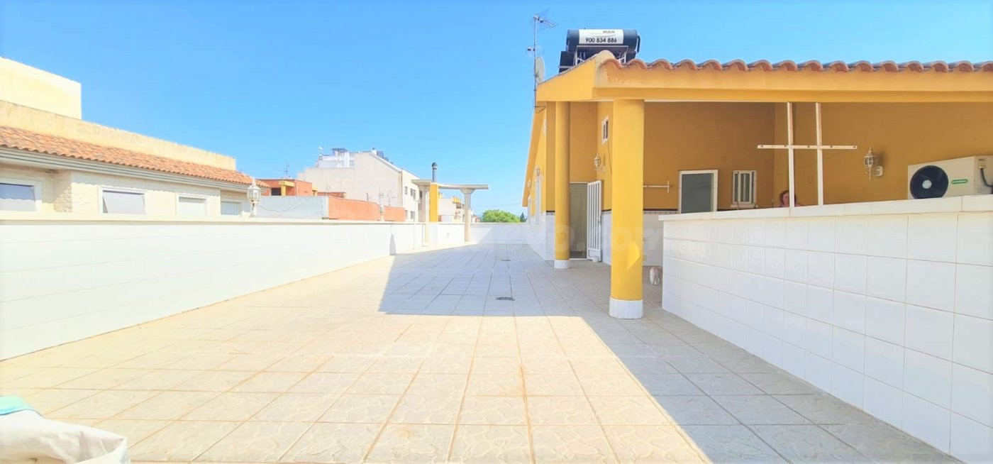 +Casa en esquina en Molina de Segura zona San antonio++ 4 pl