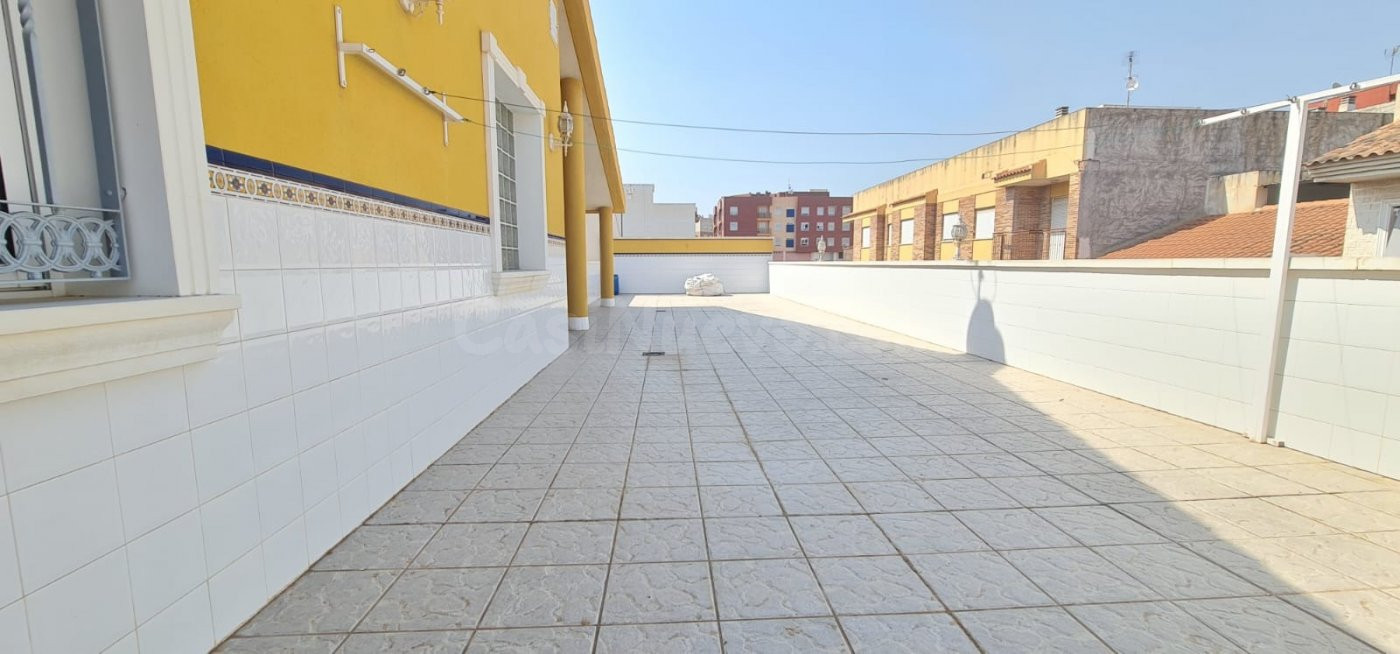 +Casa en esquina en Molina de Segura zona San antonio++ 4 pl - foto 2