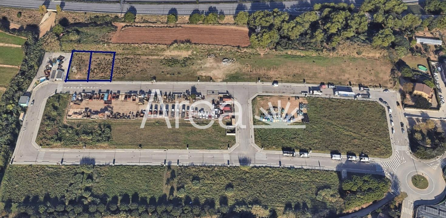 Parcelas industriales de 683 m2 en Llavaneres