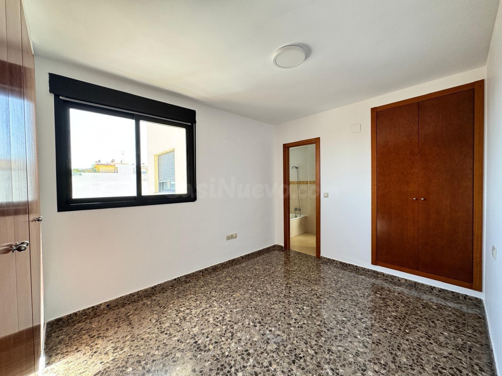 FABULOSO ÁTICO DUPLEX EN BURJASSOT COMPUESTO POR DOS habitac - foto 4