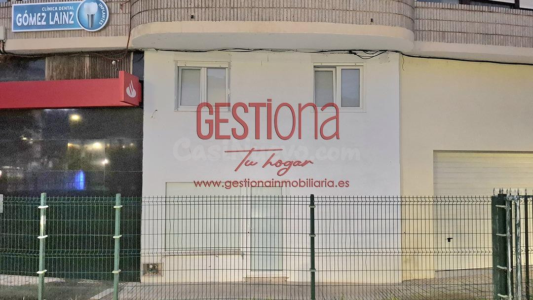 LOCAL COMERCIAL CON POSIBILIDAD DE REALIZAR VIVIENDA. RENEDO
